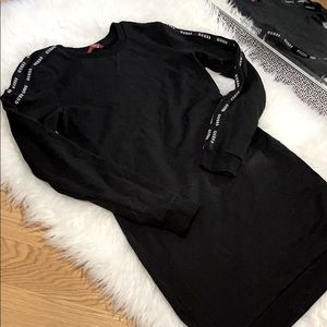 GUESS SWEATER DRESS - SMALL
